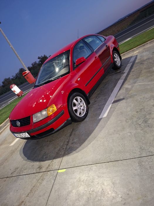 Vând Passat 1.6 Benzină 1998