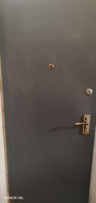 Темир эшик яхши холда