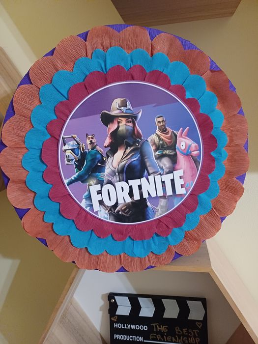 Piñata Squid Game Fortnite Roblox Minecraft  Cars