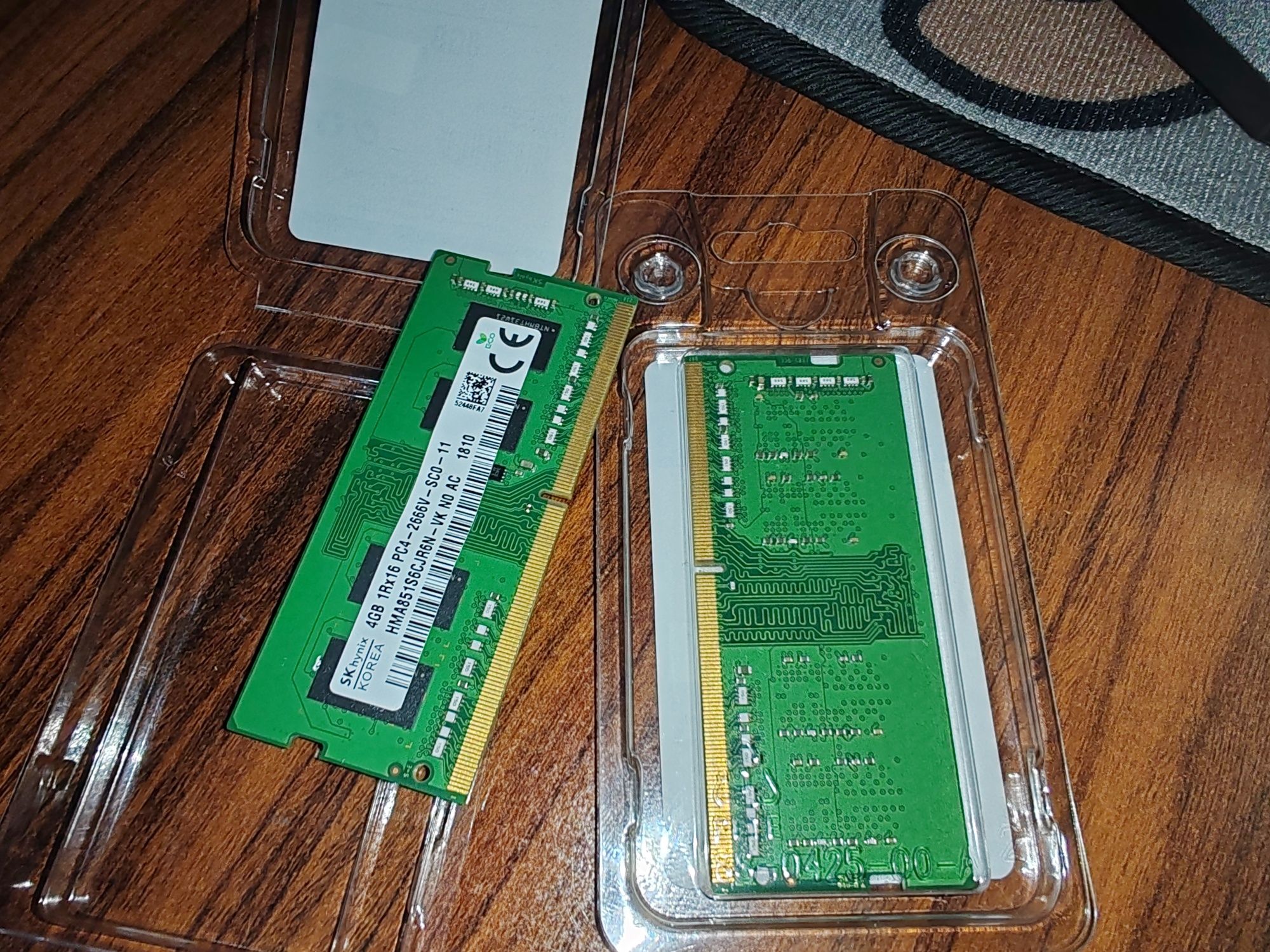 Опиративная памят SK Hynix DDR4 2666hz