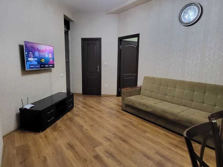 Toshkent сity 5 daqiqa 2 xonali kvartira ijaraga Xadra Urda Jangox