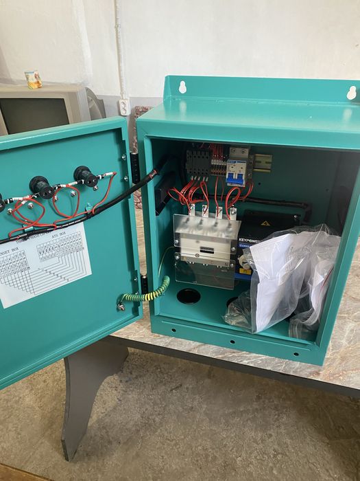 Автоматический ввод резерва (АВР) 100 Ампер