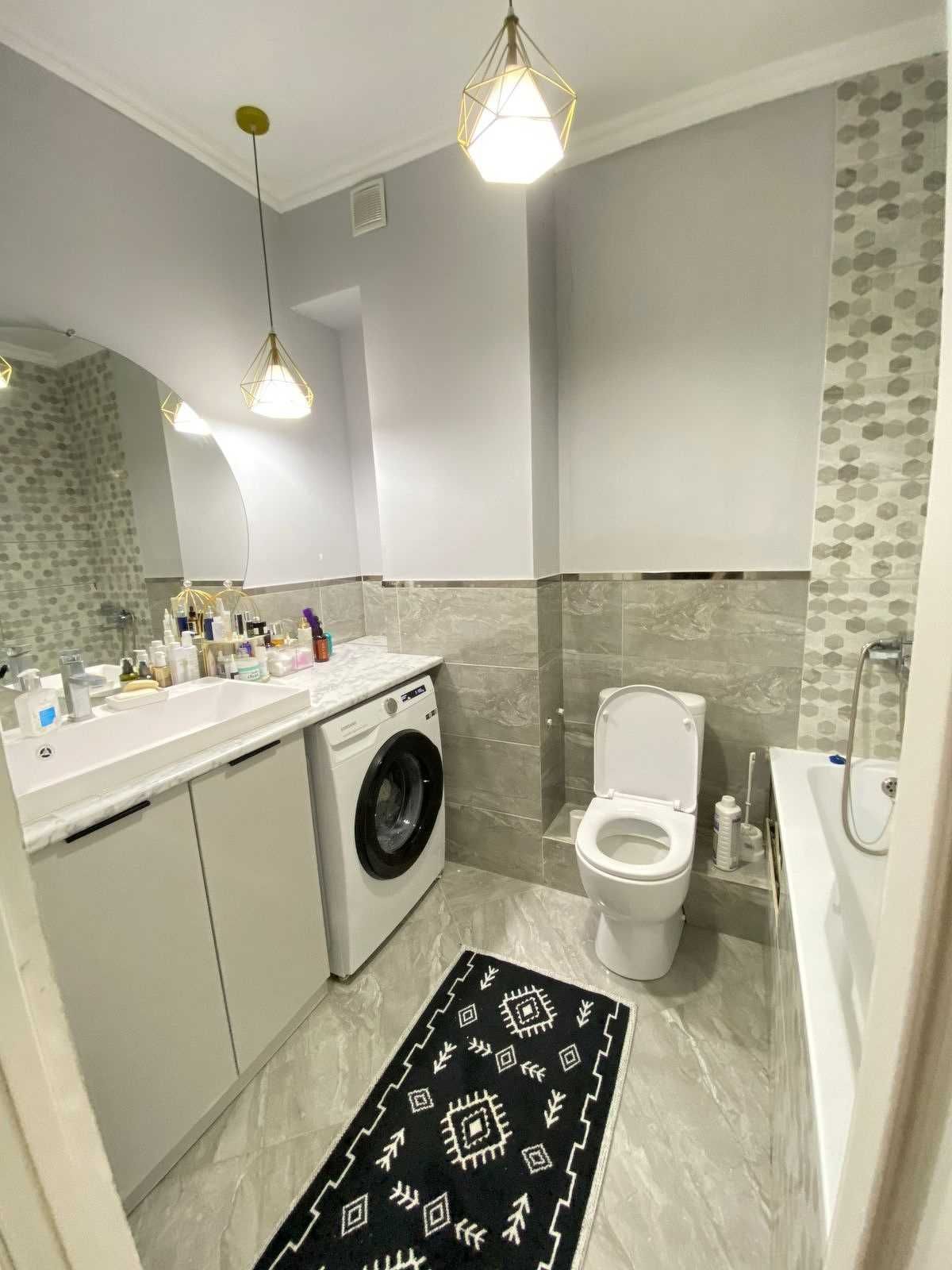 Продам 4-комнатную квартиру в самом центре Алтын Орда