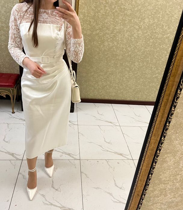 Көйлек сатылады.