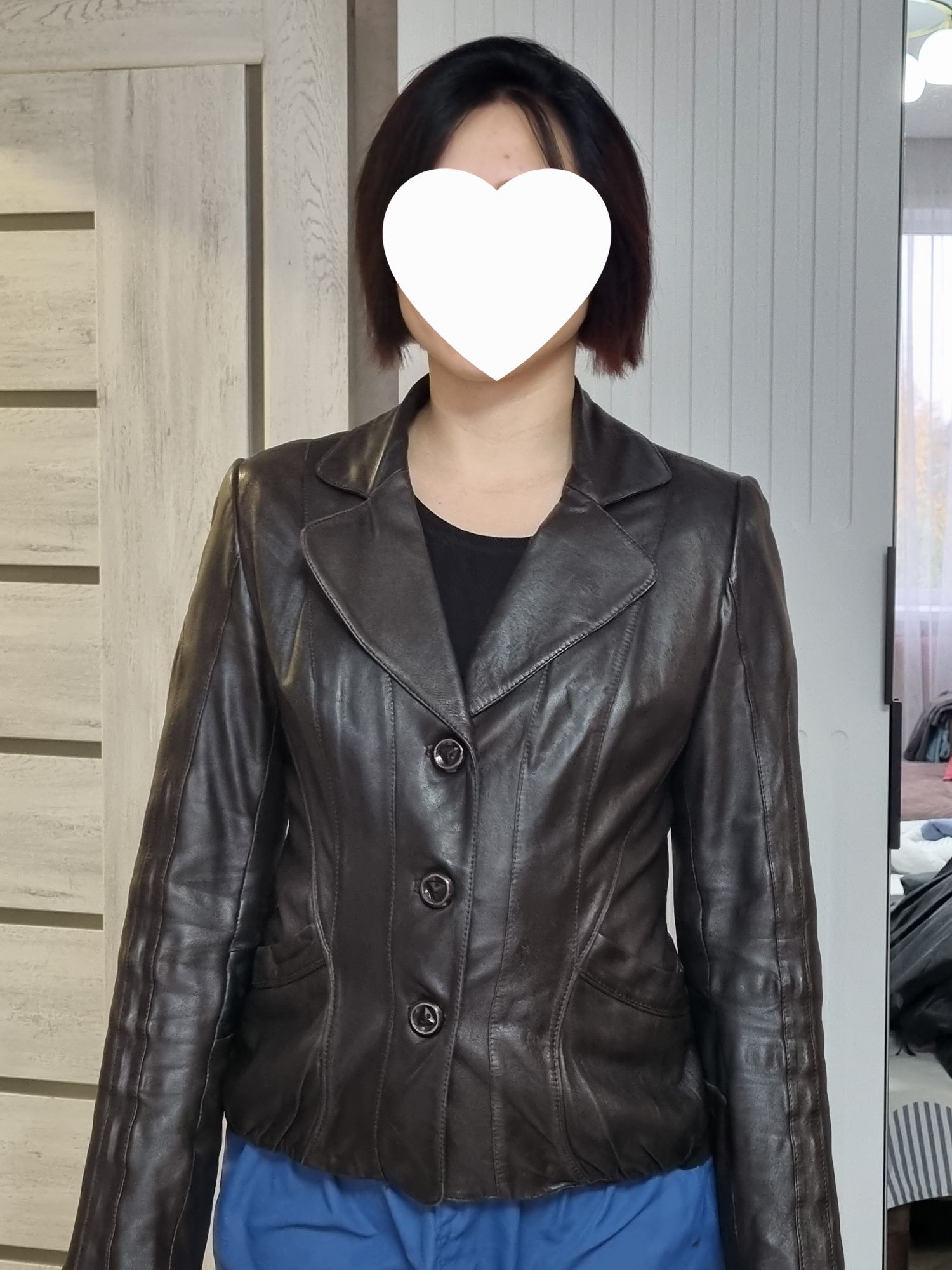 Продам  кожанный пиджак