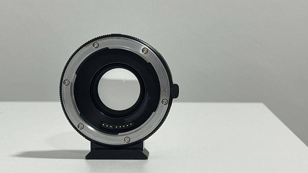 Metabones EF - M43 mount speed booster Panasonic Canon