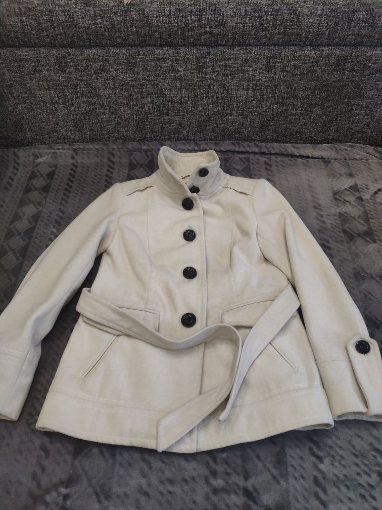 Продам пальто, полупальто Италия, размер 46, 48, почти новое