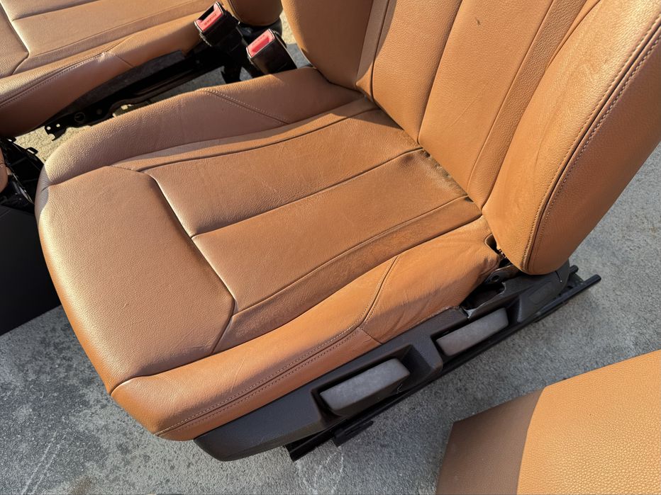 BMW F30 Кожен салон