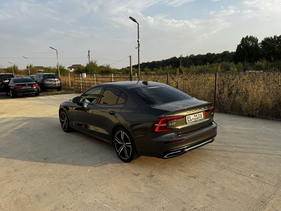 Volvo S60 2021 R design/keyless/camera/bord digital/distronic/lane