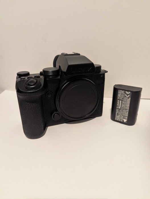 Vand Lumix S5IIx, 20-60mm, 50mm, 85mm, godox V1O-pro, godox x3