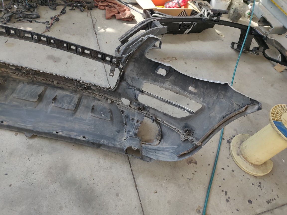 Предна броня за Volkswagen Touareg 2002/2010 г.