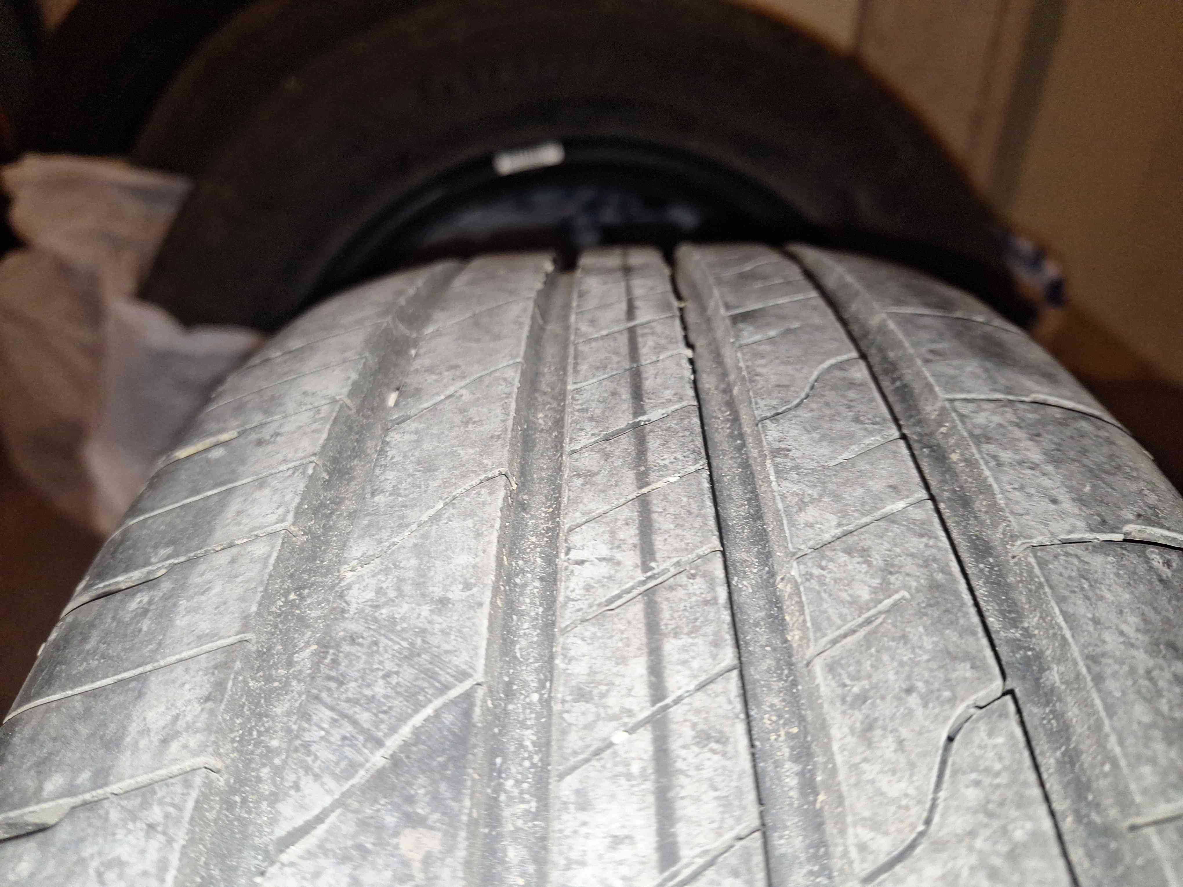 GOODYEAR 215/60R17 96H EFFICIENTGRIP 2 SUV - 4бр. 2224 Made in Germany