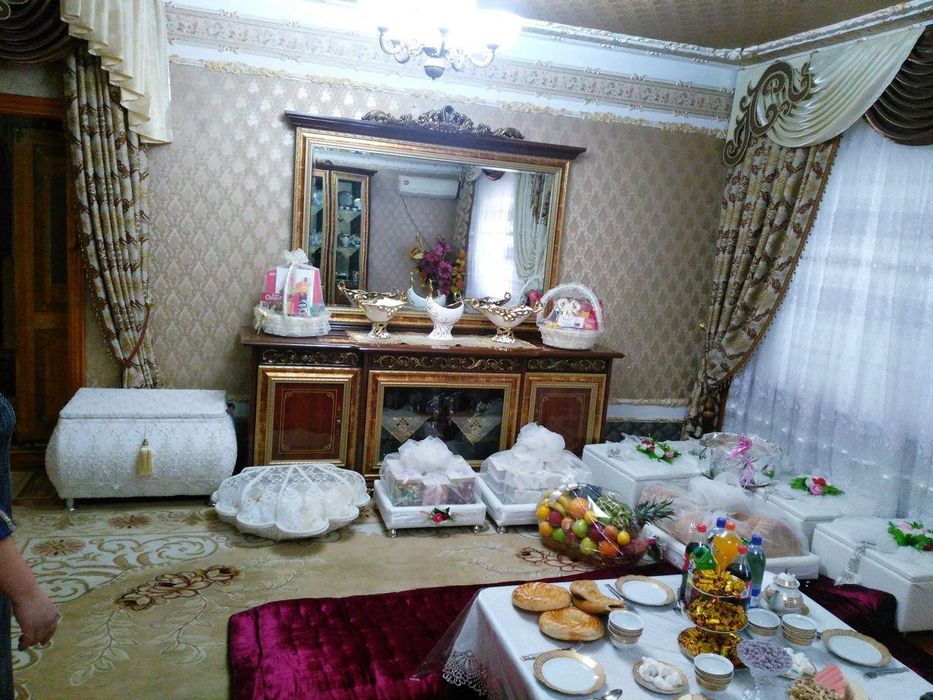 Sergili 6 . 5 xonali uy sotiladi