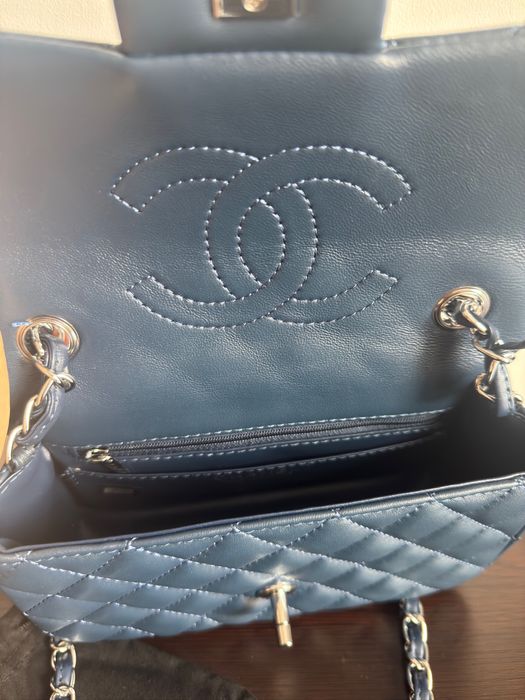 Chanel чанта синя нова