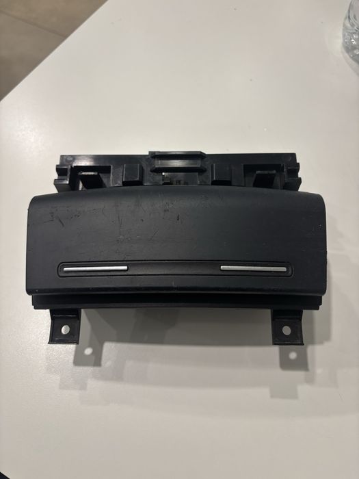 Пепелник за Ауди А3 8П / Audi A3 8P