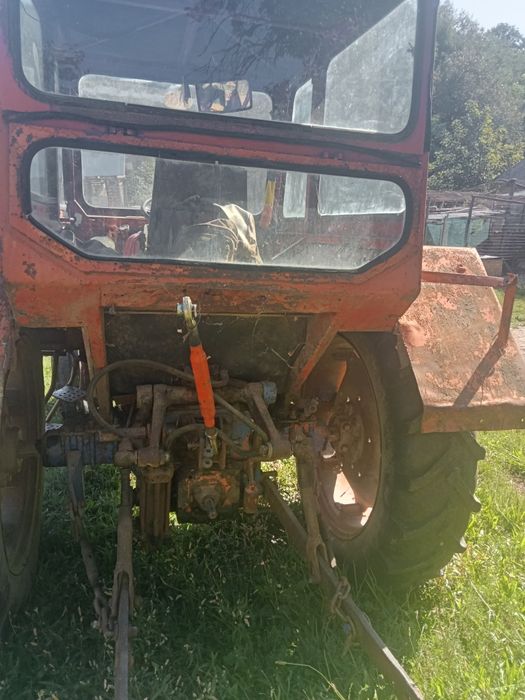 Schimb U650 cu un tractor de 55cp are electromotorul defect