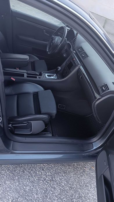 Продавам Audi a4 авант