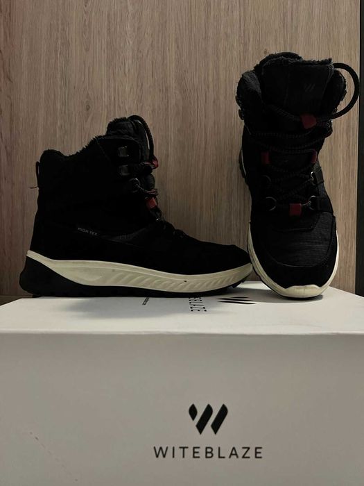 Два чифта дамски/детски зимни обувки