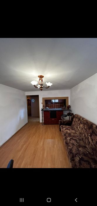 Vând apartament două camere