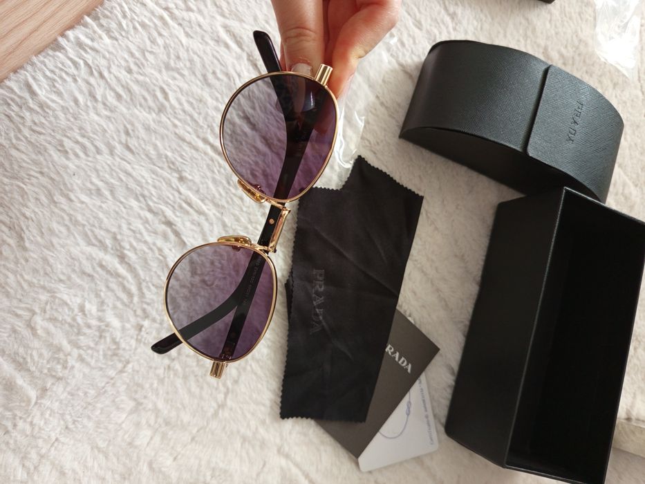 Ochelari de soare prada