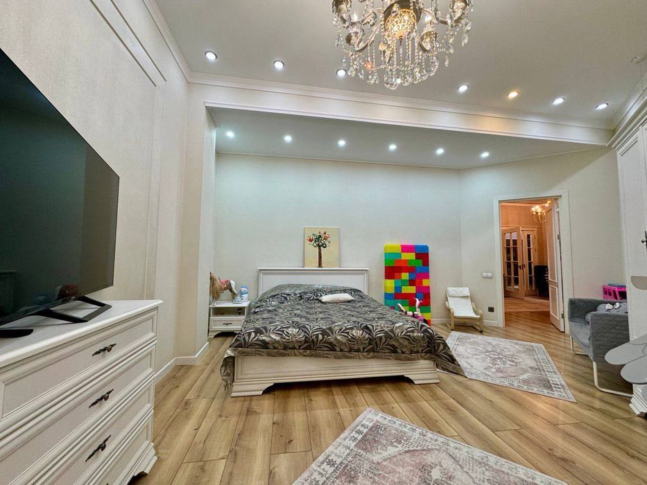 Продам 4/6/6 155м2 в ЖК "Вентум Плаза" на ул. А. Каххара