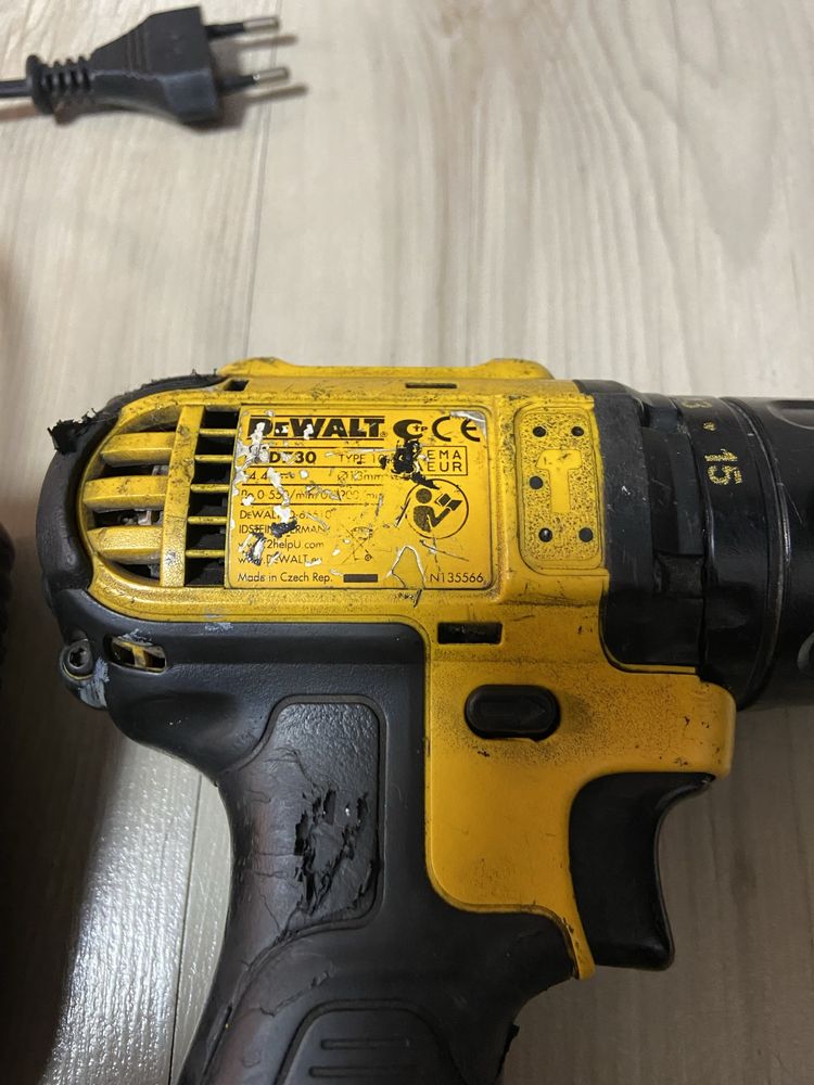 Dewalt 14.4 с две батерии