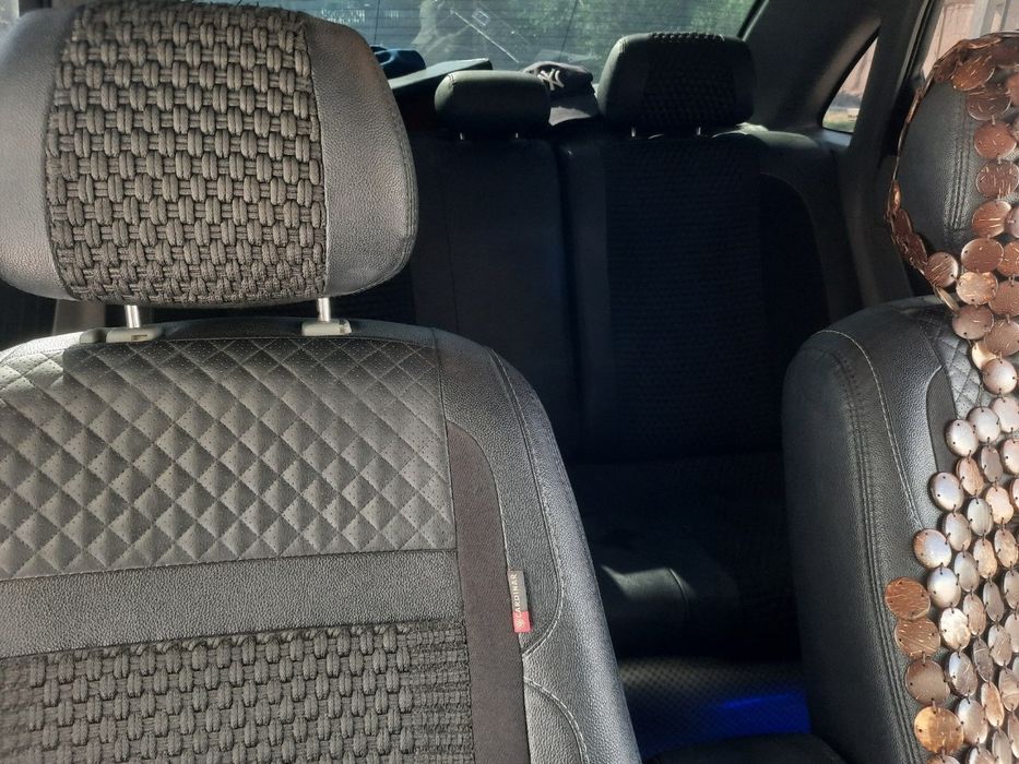 Машина бир қўл минилган