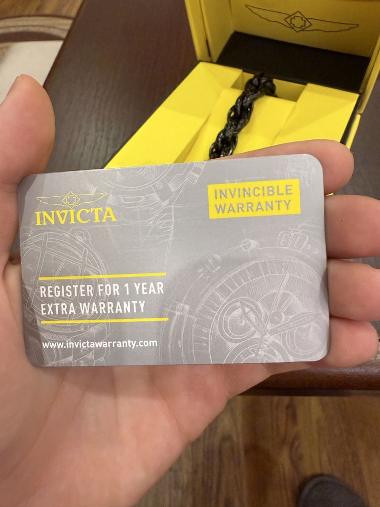 Оригинална гривна INVICTA