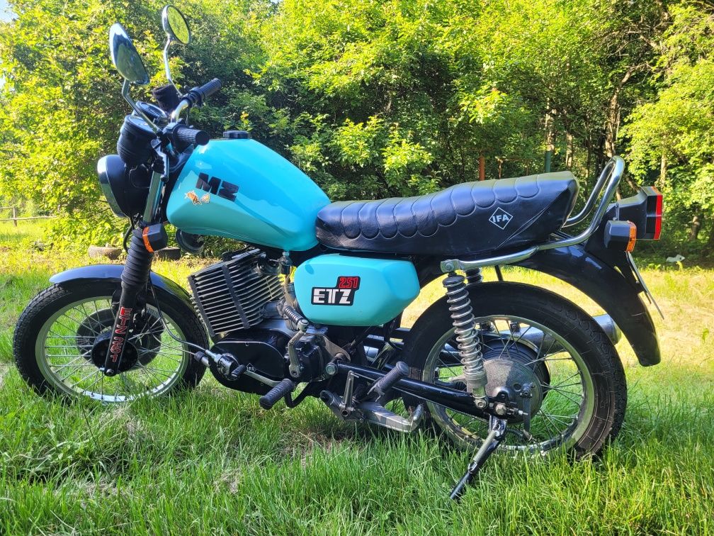 MZ ETZ  251 е си