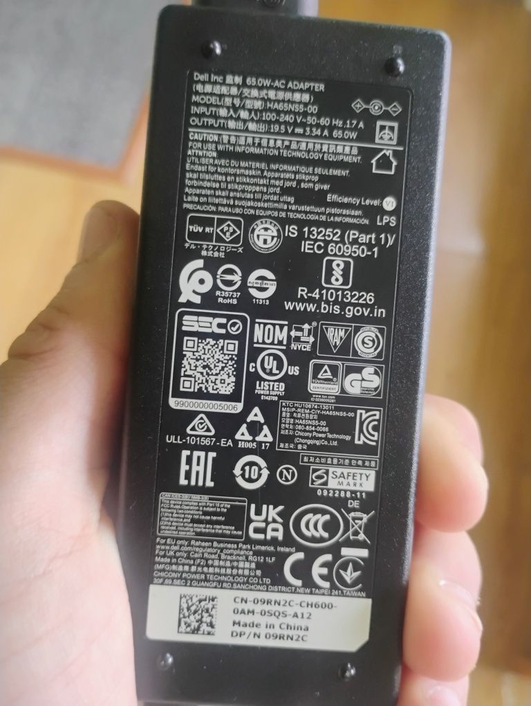 Лаптоп Dell Latitude 3180
