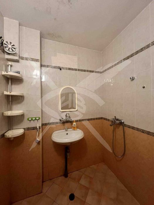 Дава се под наем Четиристаен апартамент в Варна, Автогара - 100 кв.м за 600 € - Снимка #9