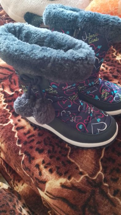 Ботушки за момиче