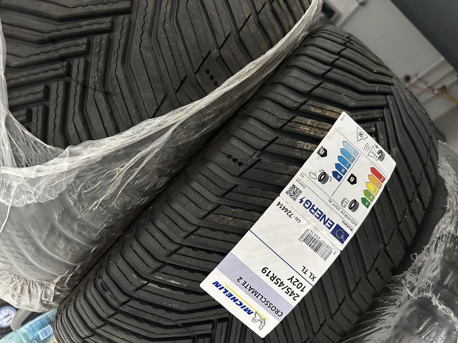 Michelin 245/45/19 Noi DOT 2824