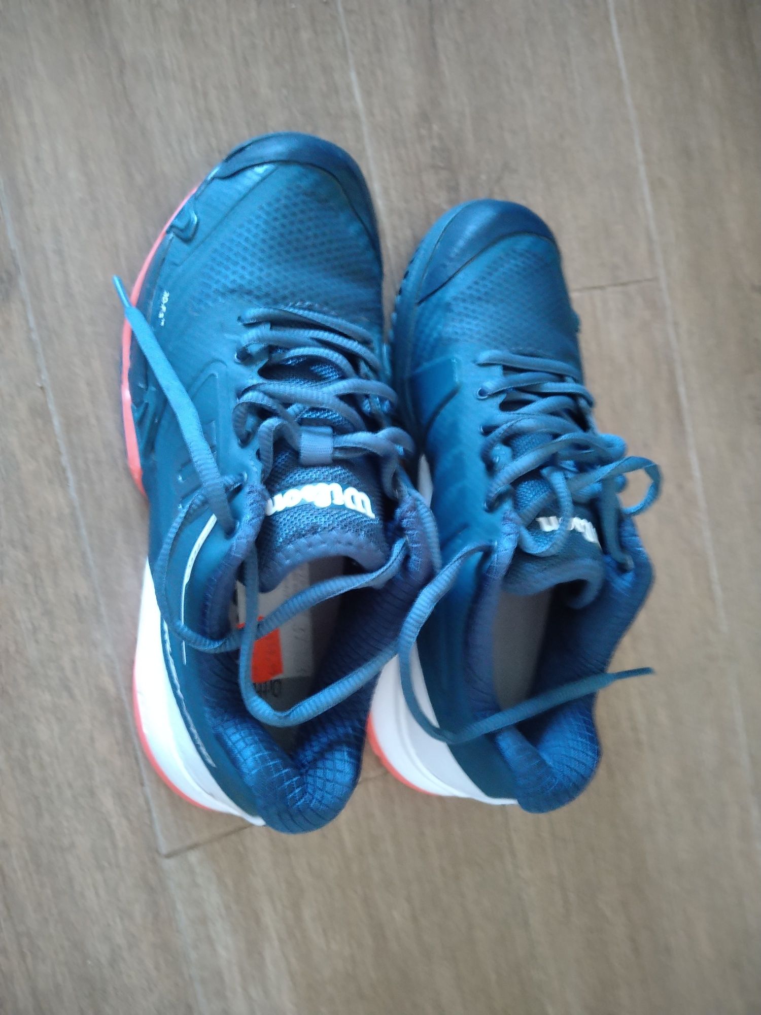 Pantofi sport nou