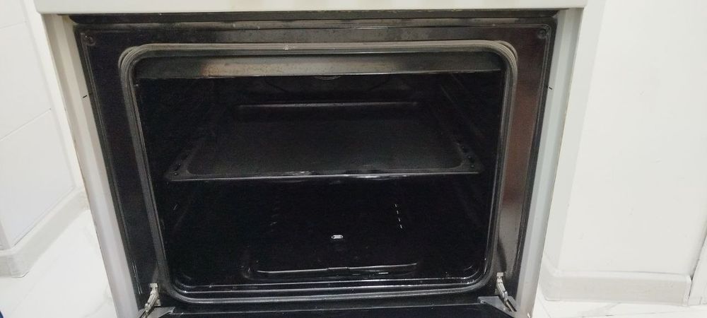 Gaz plita sotiladi