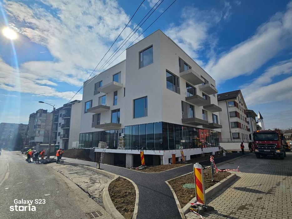 Apartament cu 2 camere zona Intre Lacuri cu parcare