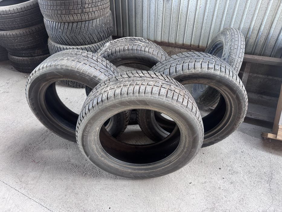 Шины зимный в хорошем состояние