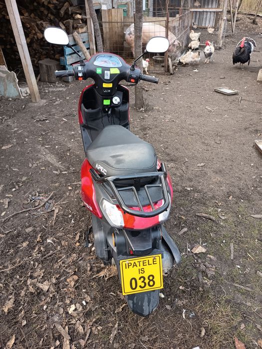 Motoscuter pe benzina 49cm