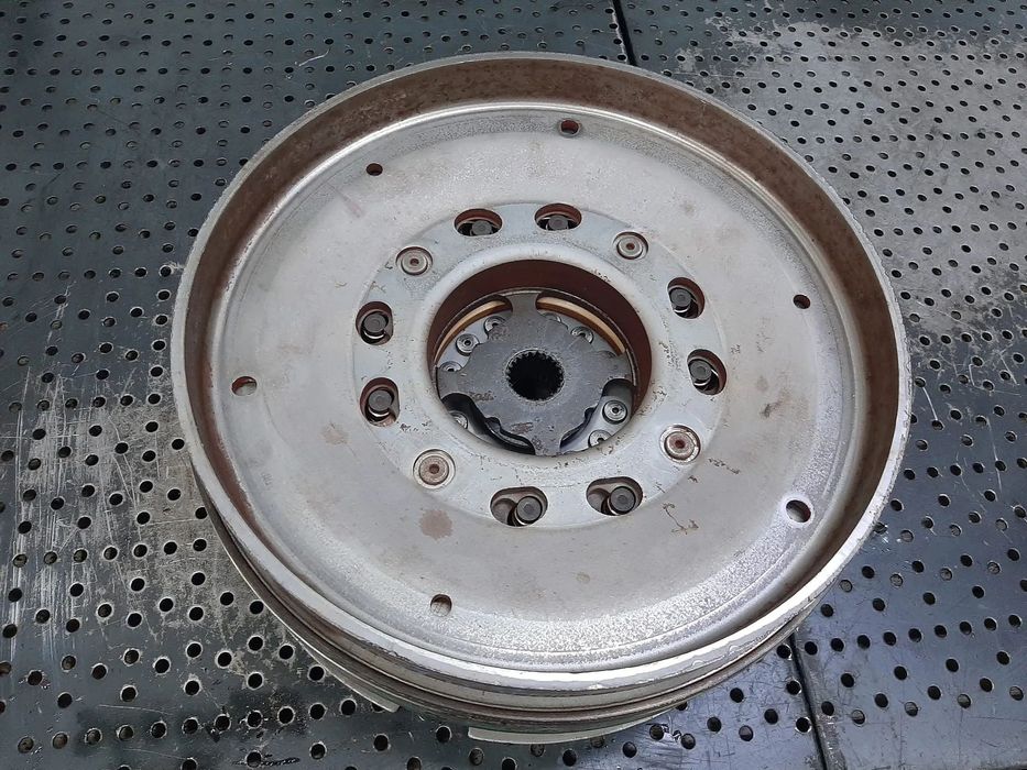 volanta masa dubla cutie automata 2.0 tdi deu audi a4 b9 8w 2018 0ck105317ae