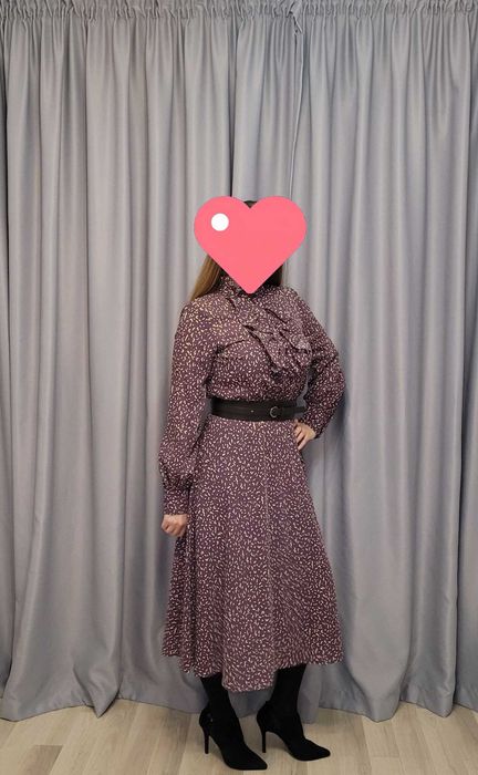 Rochia violet midi cu mâneci lungi