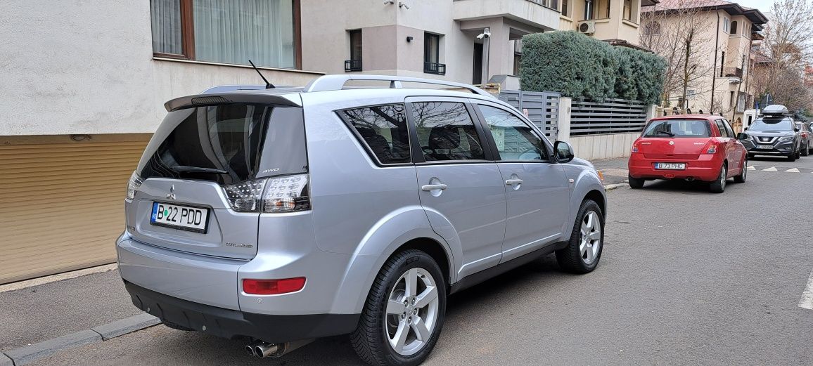 Mitsubishi Outlader 2010 -  KM 159000