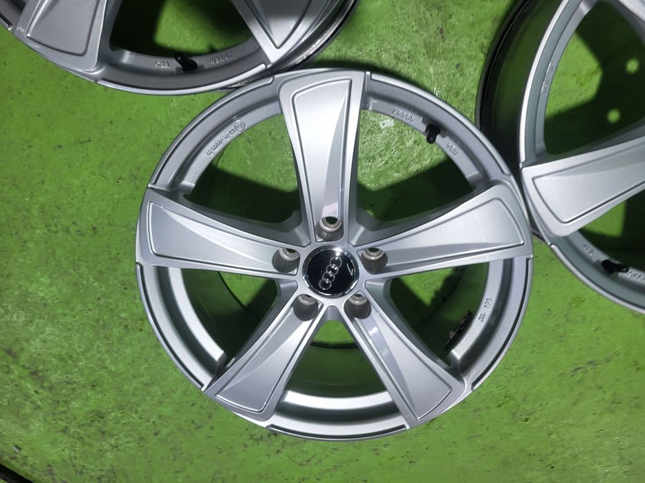 17 5x112 Audi A4 A3 A6 Vw Passat Touran Caddy Skoda 5х112