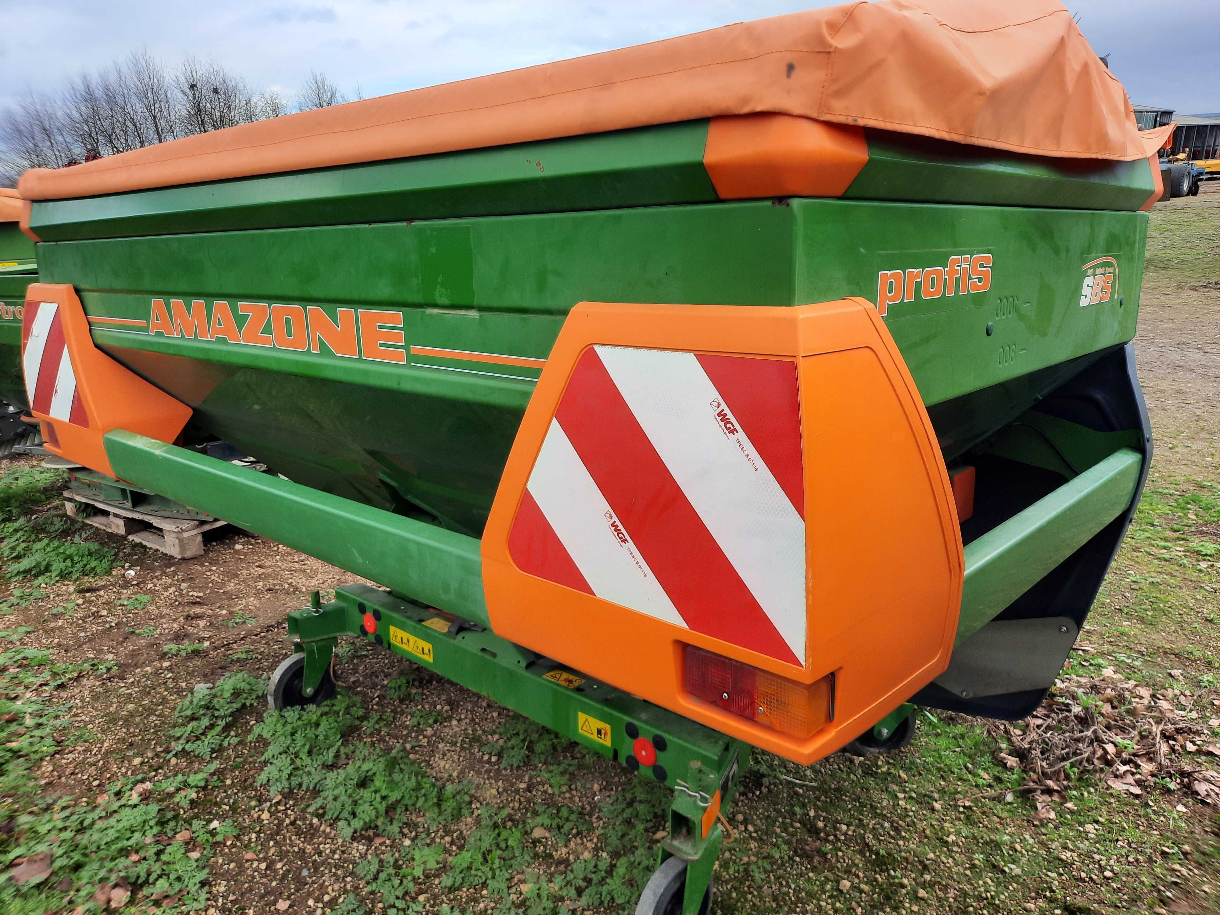 Distribuitor ingräsäminte   Amazone ZAM 3000 Profi Amatron cu cantar