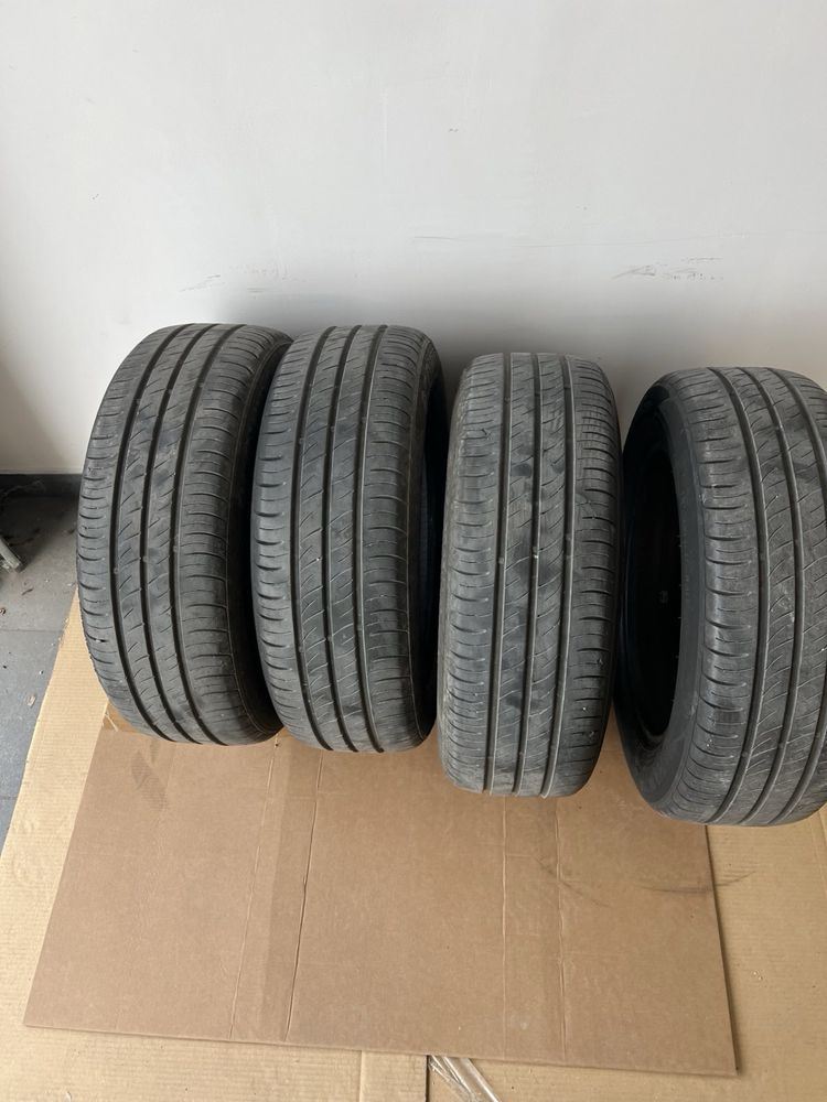 4 гуми KUMHO /185/60/15. 30лв брой