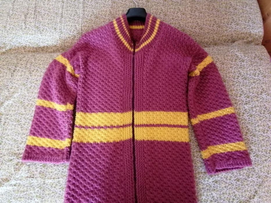 Pardesiu tricotat de mana