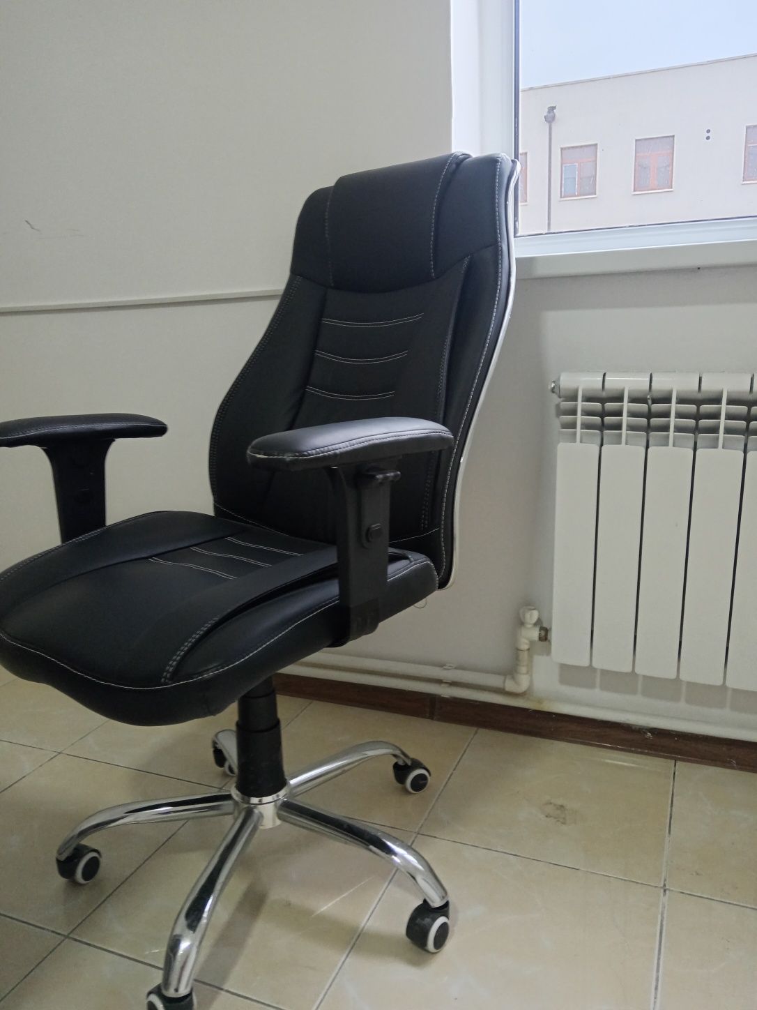 Ofis mebellari sotiladi