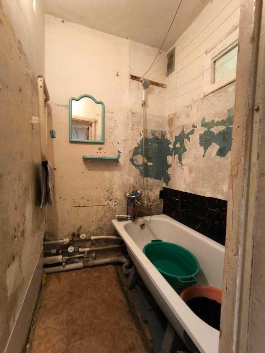 Продается 1-комнатная кв в районе центрального стадион