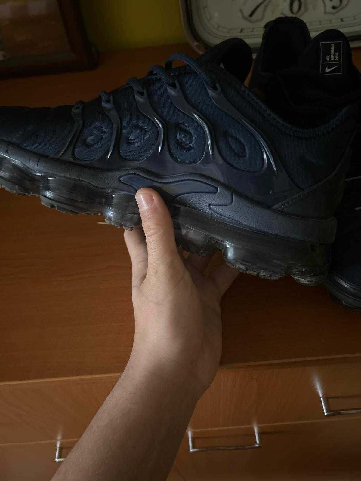 vând sau schimb nike vapormax tn