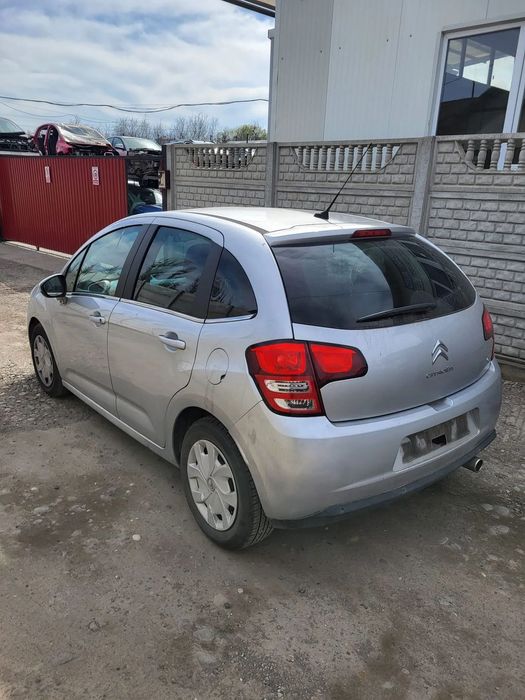 Bara fata /Capota/Faruri/Aripa stanga-dreapta/Trager CITROEN C3 AN 2011 1.6 HDI