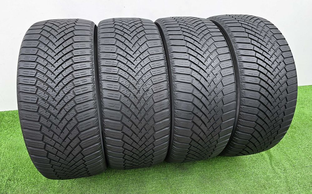 4бр. 225/45/17 YOKOHAMA BluEarth Winter- зимни